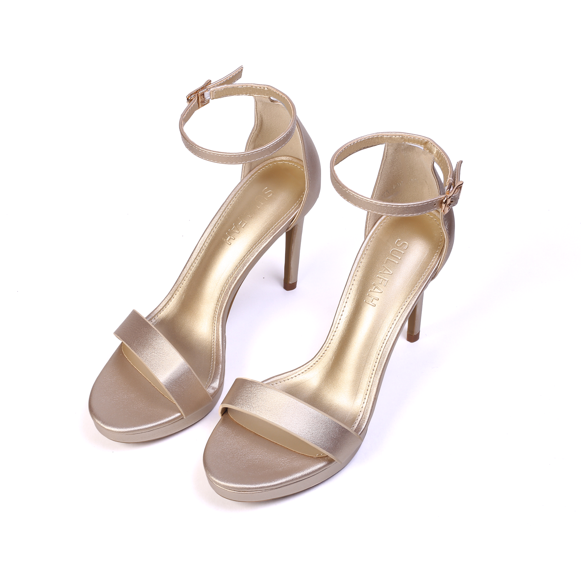 1758, Gold