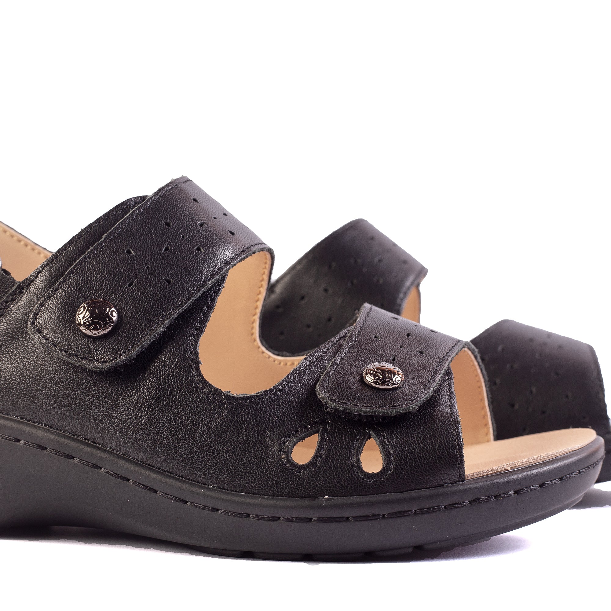 1770, Black