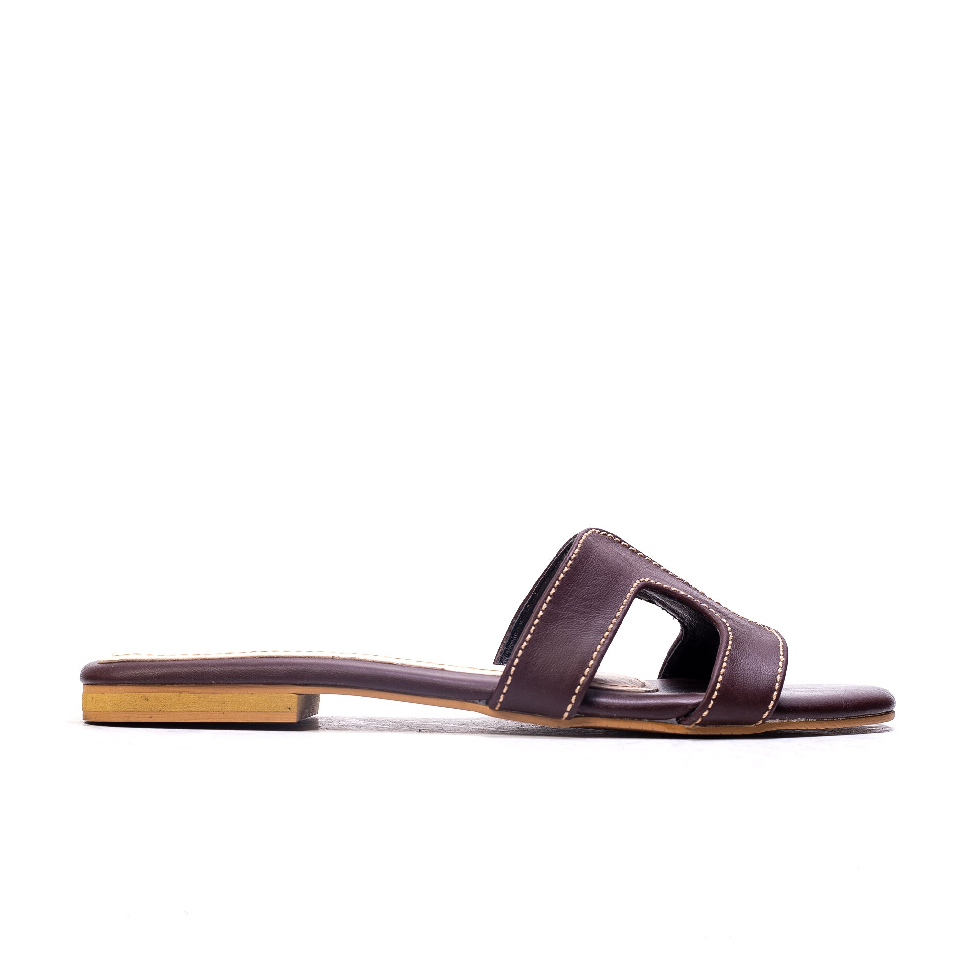 9002, Maroon