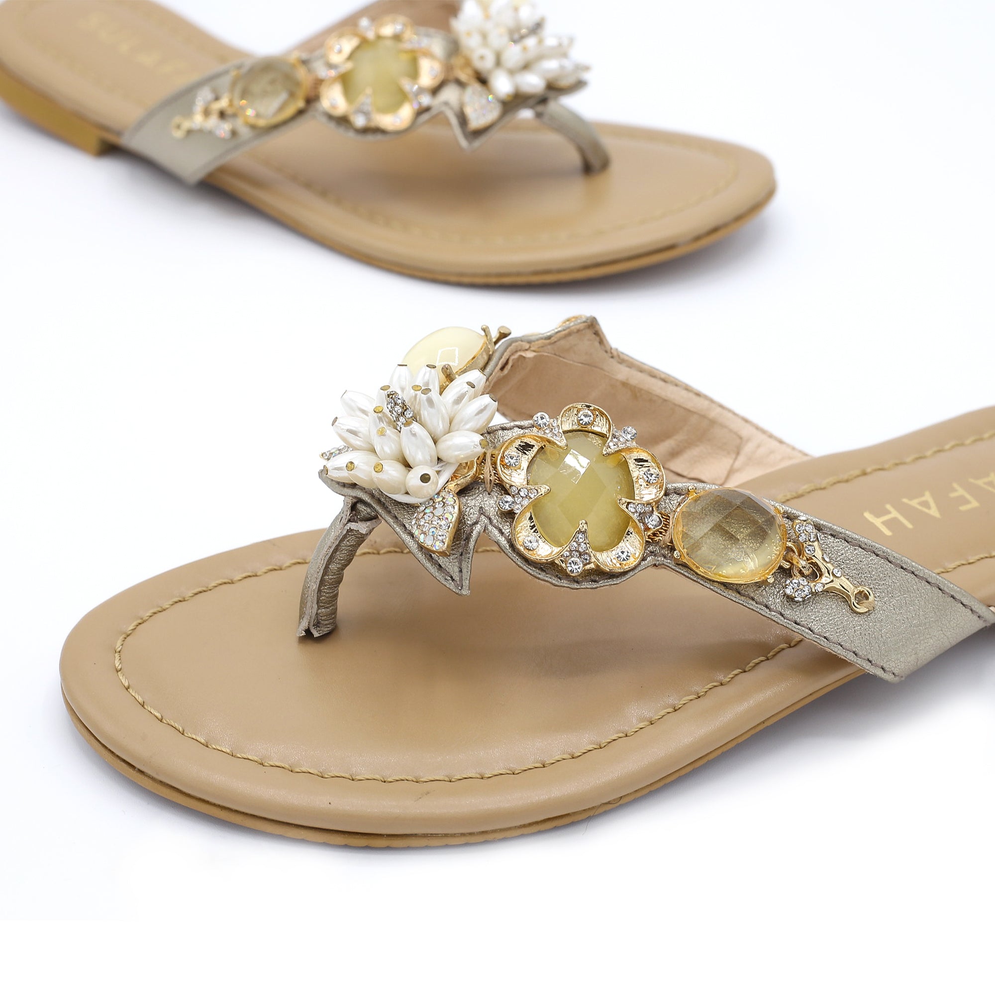 9341, Beige
