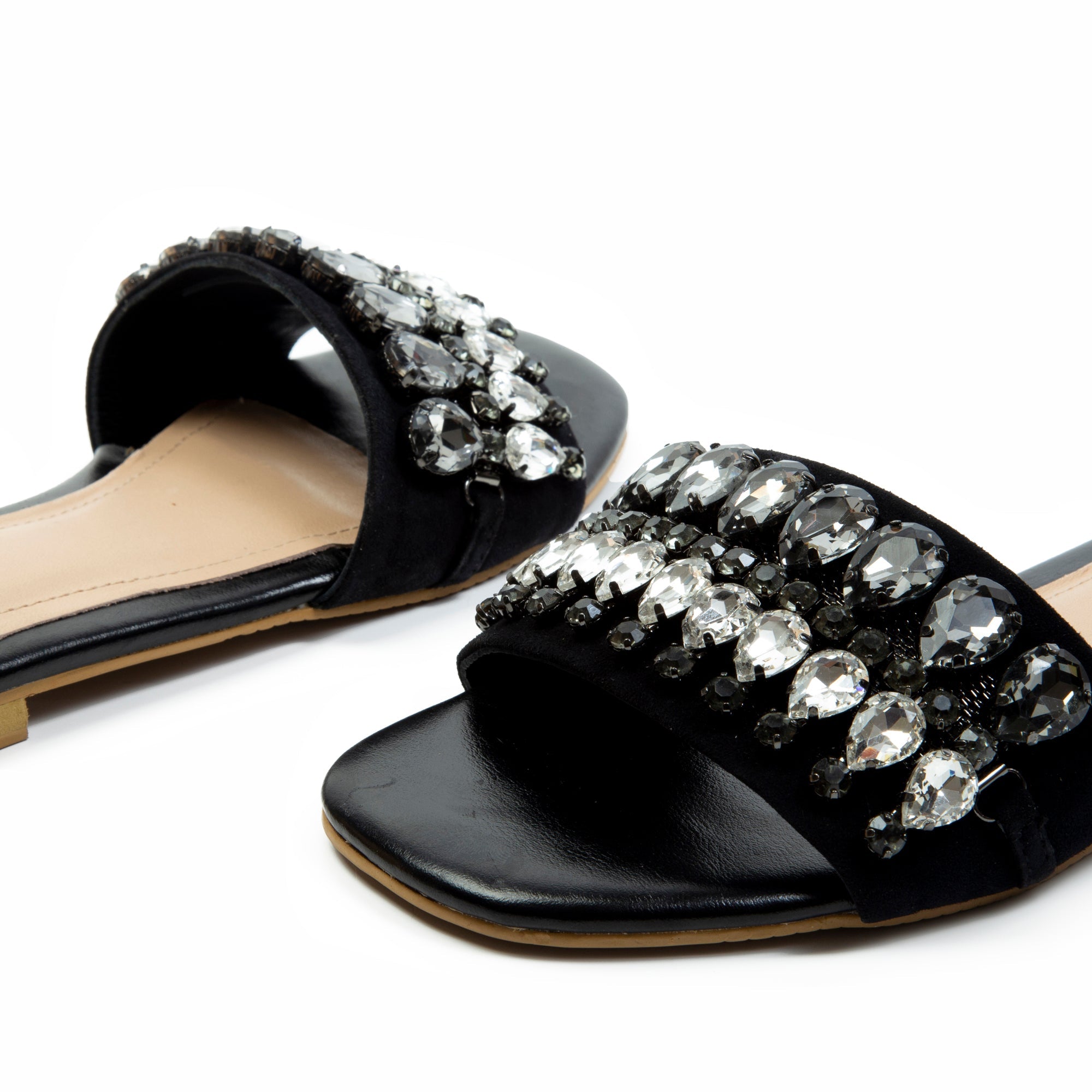 9507,  Black