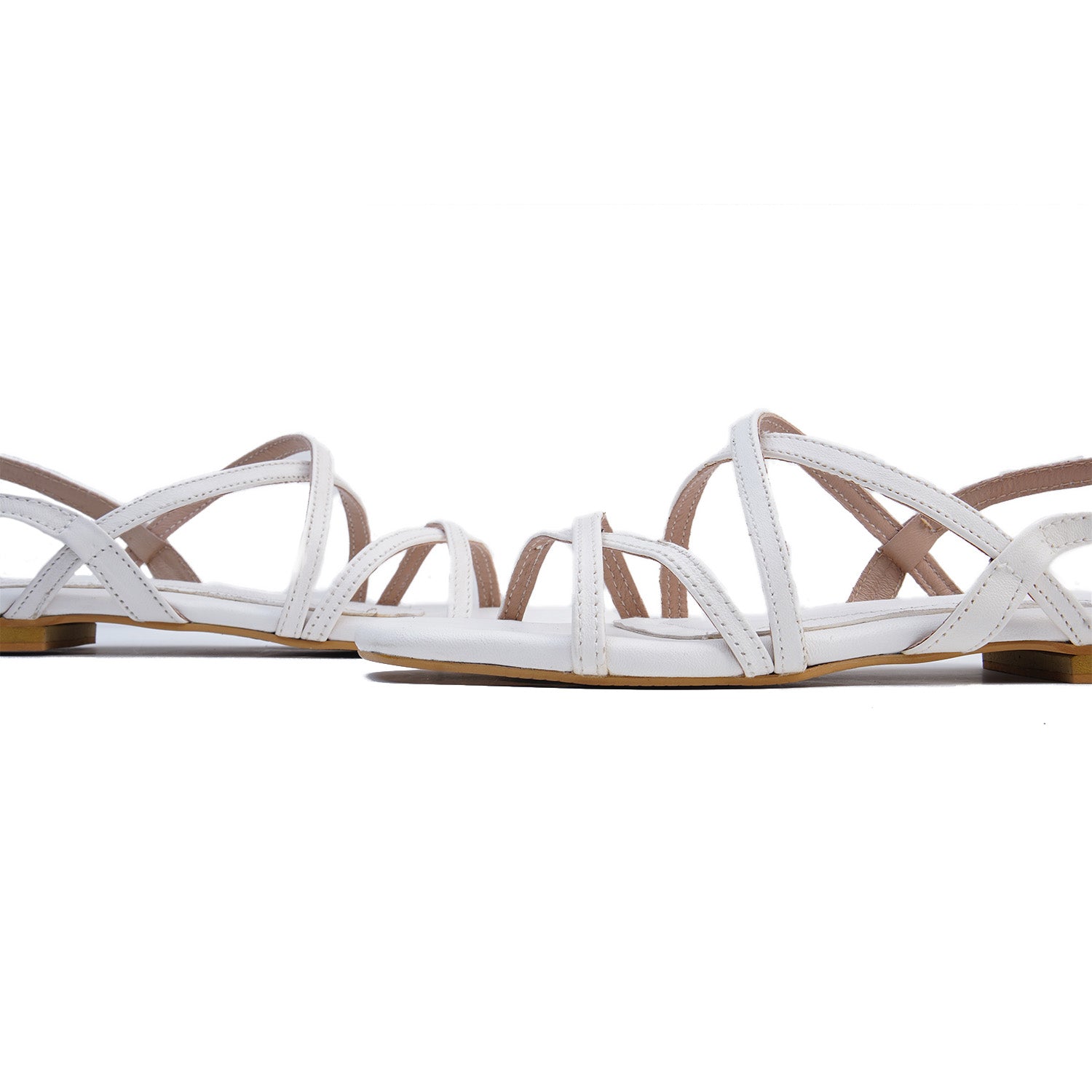 Momala White - 9672