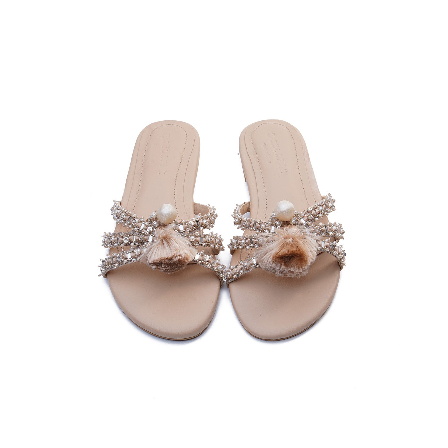 9739, Beige