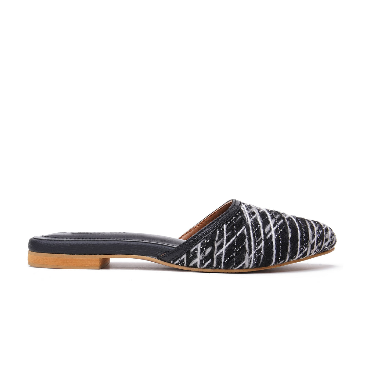 Ivy Black - 9798