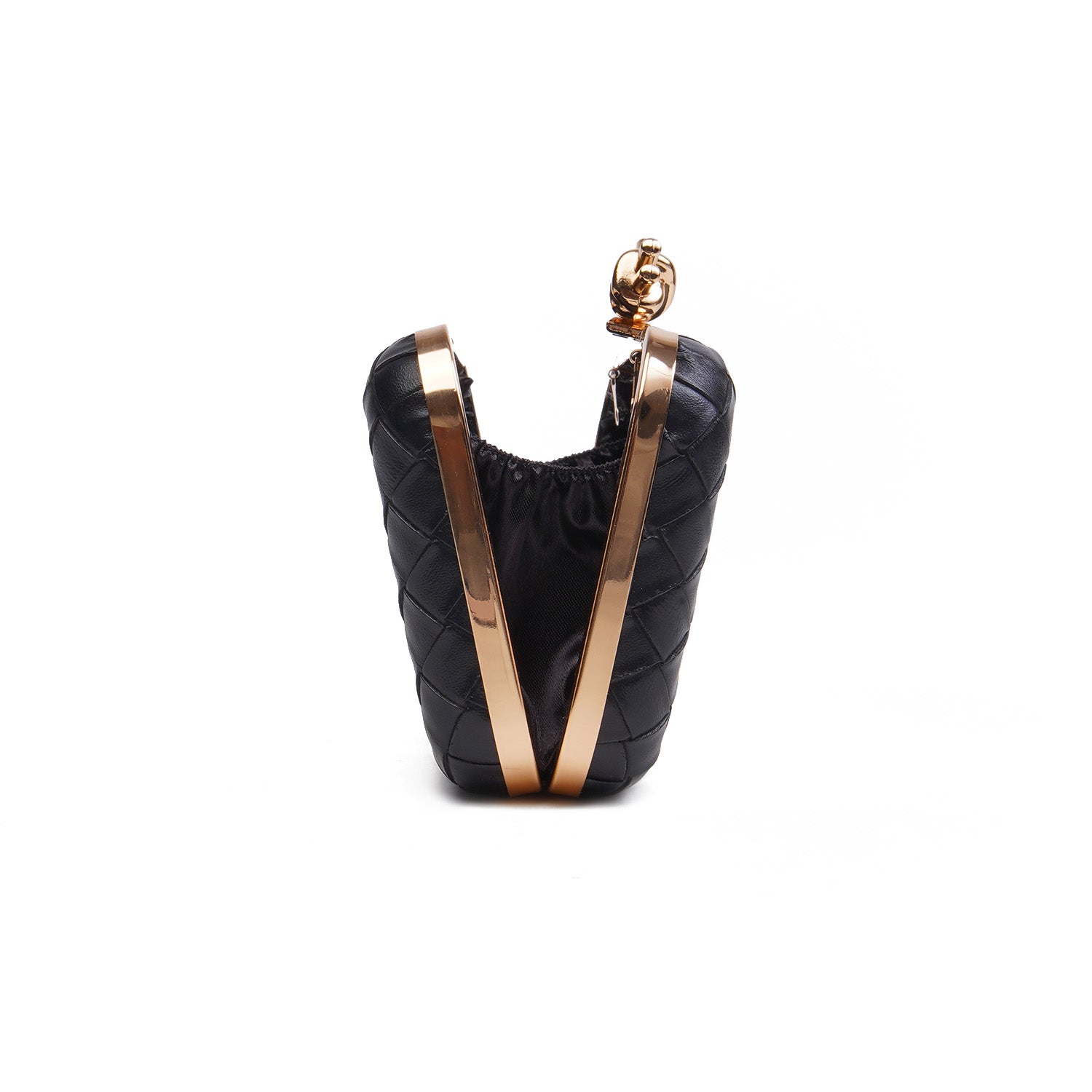 CLS13, Black