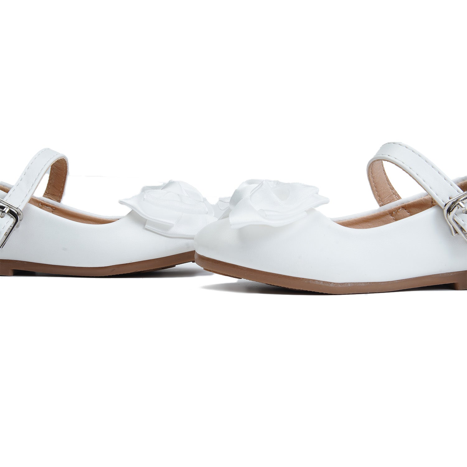 Chutki White - kd04