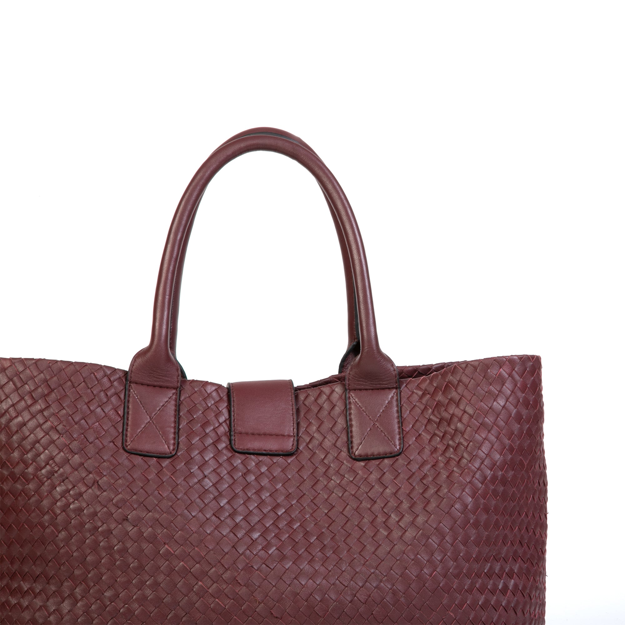 HB-02, Maroon
