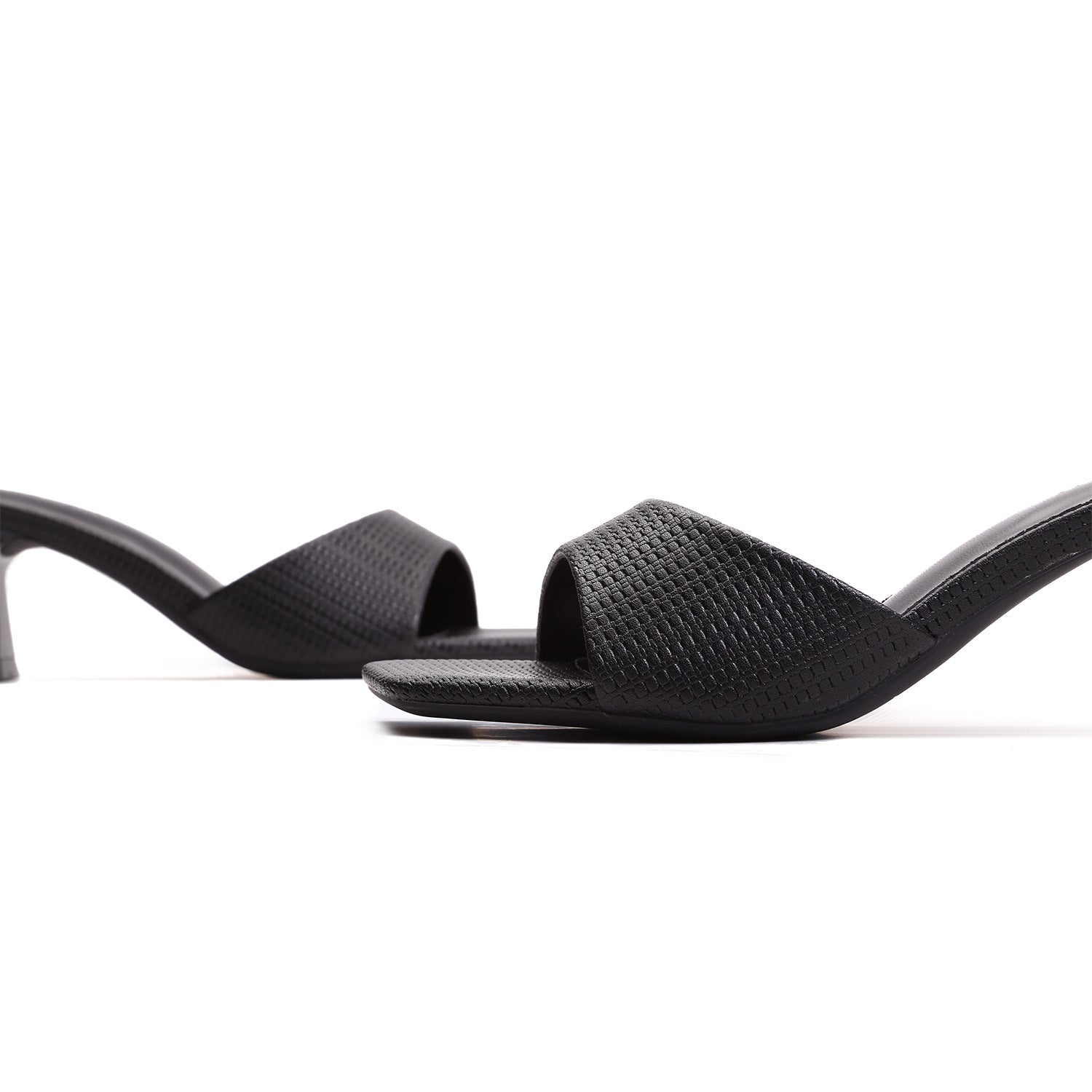 1983, Black