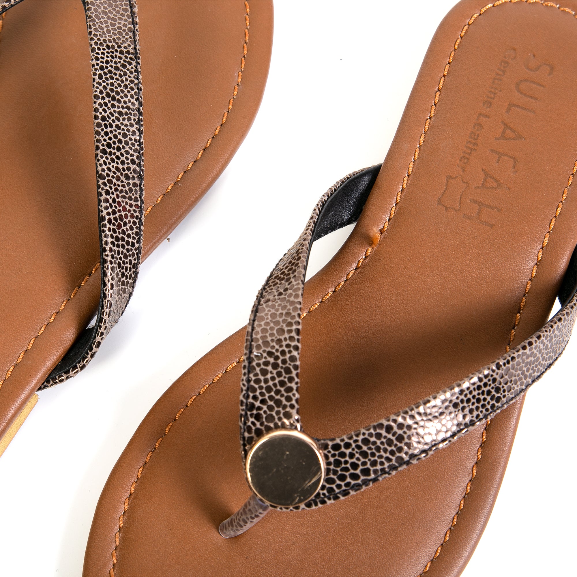 Report sales savina sandals