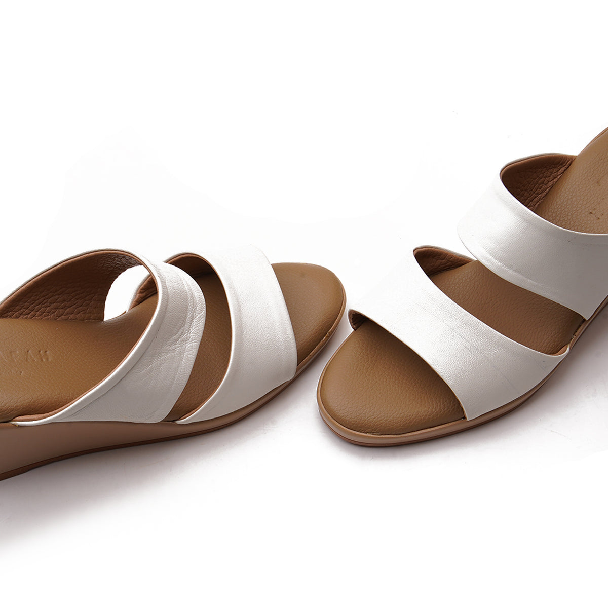 Nargisé White - 9504