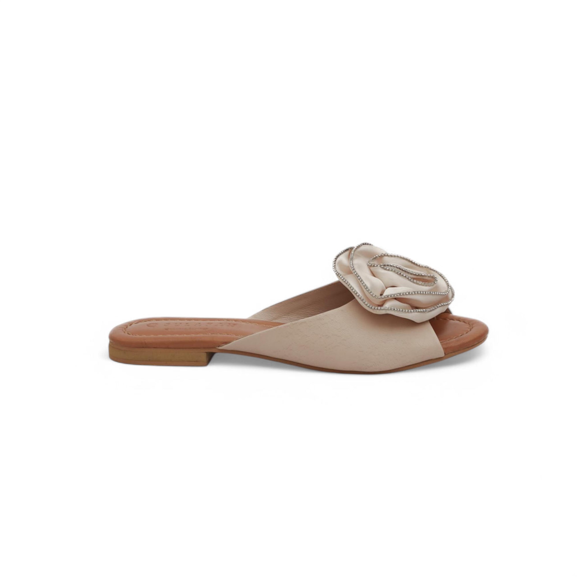 9540, Beige