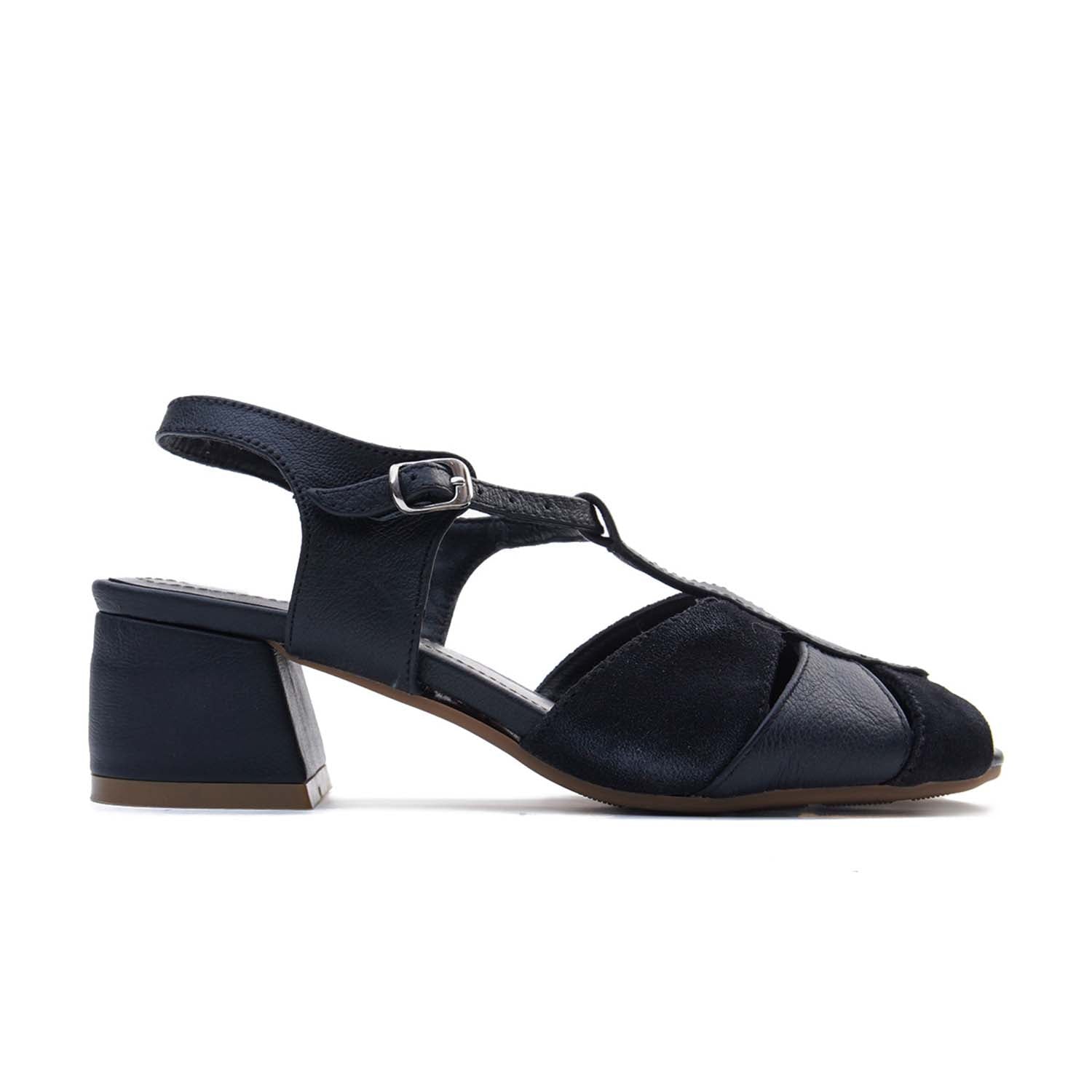 9729, Black