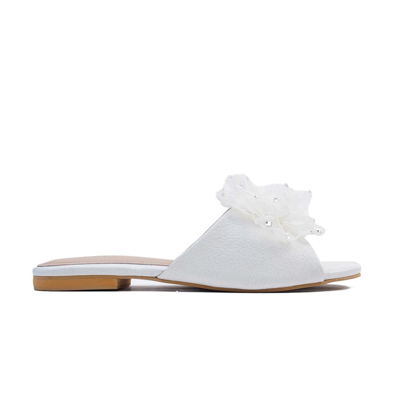 9748, White